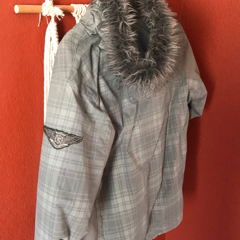 Snowboarding jacket - Picture 2 of 3